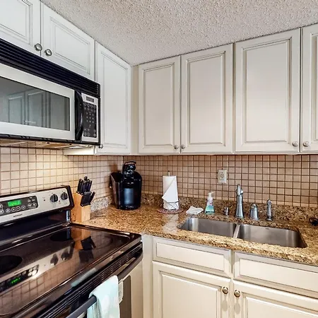 Royal Hawaiian Apartment Ocean City Room photo